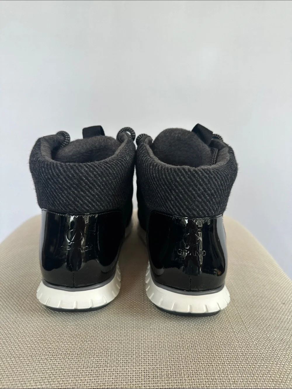 Cole Haan Zerogrand waterproof boots with White Soles women’s 9B, W17873